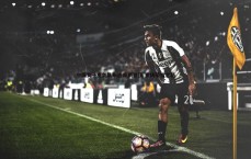 球探体育-中国女子重剑队布达佩斯登顶 重铸荣耀之路